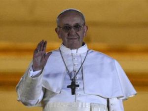 البابا يدعو السلطات الباكستانية لحماية المسيحيين