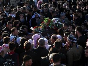الأيزيديون في شمال العراق يستقبلون نعش أمير الطائفة