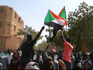 تظاهرات تضامنا مع العاطلين عن العمل 
