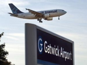 السلطات البريطانية تخلي إحدى الصالات في مطار /جاتويك/ في لندن