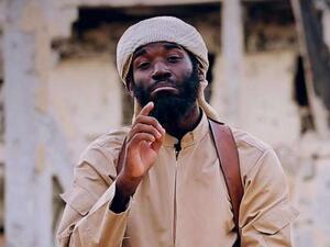  المسلح المدعو أبو صالح الأمريكي، وهو من أصول إفريقية