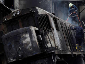 عشرات القتلى والجرحى بحادث محطة قطار وسط القاهرة