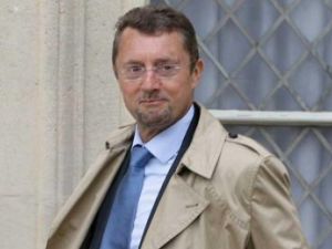  مدير الاستخبارات الفرنسية برنار باجوليه