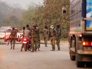 قرابة 100 سجين فروا من سجن في وسط ساحل العاج