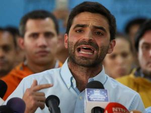 يون غويكوتشا أحد وجوه المعارضة الفنزويلية