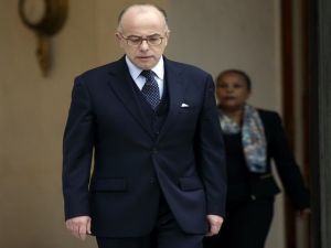 وزير الداخلية الفرنسي، برنار كازنوف