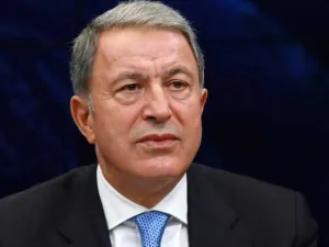 وزير الدفاع التركي خلوصي أكار