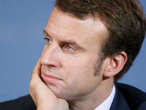 إيمانويل ماكرون أحد أبرز مرشحي الرئاسة الفرنسية