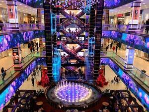 إجلاء أكثر من 4 آلاف شخص من 10 مراكز تجارية في موسكو