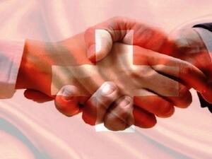 تعليق عملية تجنيس عائلة سورية مسلمة بسبب رفض ابنيها المراهقين مصافحة معلمتهما