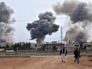 قصف مدفعي تركي على مدينة تل أبيض السورية 