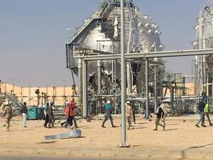 انفجار خزان مواد كيماوية في مصنع للفوسفات في منطقة العين السخنة