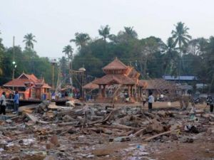 مقتل ما لا يقل عن 106 أشخاص وإصابة أكثر من 300 آخرين في حريق المعبد