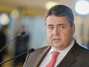 نائب المستشارة الألمانية أنجيلا ميركل ووزير الاقتصاد الألماني زيجمار جابرييل