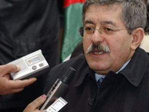 الوزير الاول الجزائري احمد اويحيى
