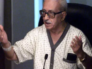 الحکم بالاعدام هو الأول الذي يصدر ضد عزيز 