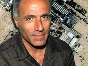 امضى فعنونو (55 سنة) 18 عاما فى السجن لإدانته "بالتجسس"