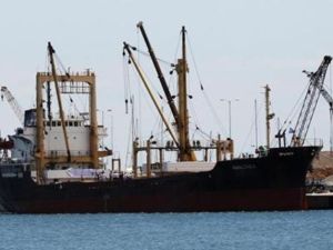 السفينة أمالثيا في ميناء لافريو جنوب شرق أثينا في 9 يوليو تموز
