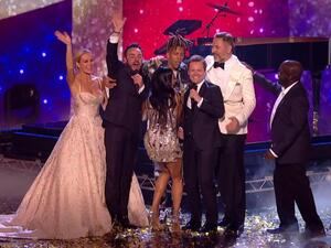 عازف البيانو طوكيو مايرز يفوز بلقب " Britain’s Got Talent 2017"