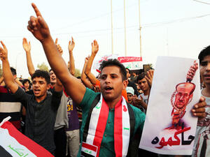 أنصار الصدر يجددون احتجاجهم ضد مفوضية الانتخابات و”الفساد” في العراق
