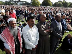 تأبين ضحايا هجومي كرايستشيرش بمراسم وطنية