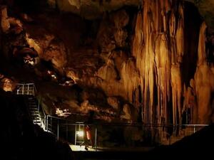 Al Hoota used to attract around 75,000 visitors annually before it was closed for renovation. (YouTube) Al Hoota used to attract around 75,000 visitors annually before it was closed for renovation. (YouTube)