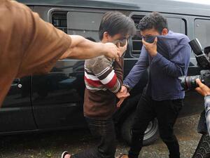 معاقبة شاذين بـ85 ضربة بعصا الخيزران لكل منهما بإندونيسيا