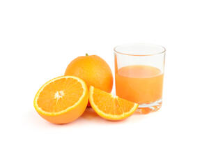 عصير البرتقال غني بفيتامين "ج" ويحتوي على سعرات حرارية أقل من عصير التوت