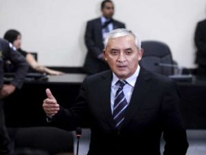  رئيس غواتيمالا السابق اوتو بيريس