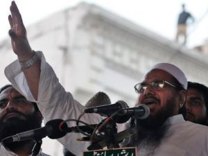 تجددت الاشتباكات الأحد دون نجاح قوات الأمن في إخراج المحتجين من الشوارع