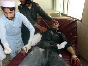 قتيلان بانفجار قنبلة على معبر حدودي بين باكستان وافغانستان