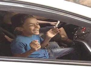 طاقم الطائرة اكتشف، بعد إقلاعها، وجود الطفل،