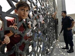 طول فترة فتح معبر رفح سمحت السلطات المصرية بسفر ألاف الفلسطينيين من قطاع غزة 