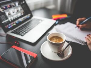 The problem with bad career tips is that you won’t really know how you shot yourself in the foot. Here are some tips to help you. (Pexels)