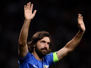 بيرلو يودع الجماهير