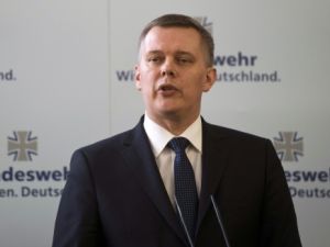 وزير الدفاع البولندي توماز سيمونياك