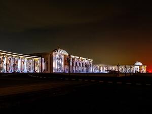 جاءت العروض التي شاهدها الحضور الكبير في افتتاح المهرجان مبهرة ومبتكرة.