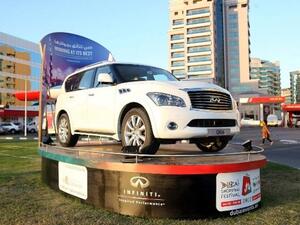 أحد جوائز مهرجان دبي للتسوق 2012