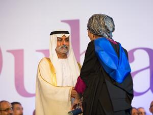 تم خلال الحفل منح السيد عماد عزمي، رئيس شركة الشعفار للمقاولات العامة درجة فخرية من قبل جامعة هيريوت وات في دبي.