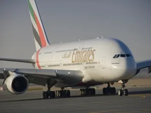 طيران الإمارات