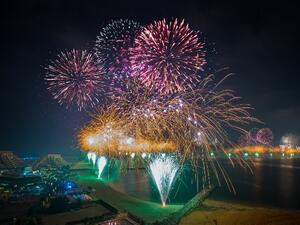 Ras Al Khaimah and Al Marjan Island ushered in the New Year setting history with a spectacular firework display. 