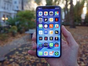 Apple's iPhone XS rumored to come in two sizes and a new gold color. (Tech Radar)