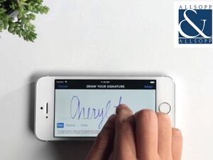 لم تعد الوثيقة بحاجة إلى الطباعة أو المسح الضوئي أو التوقيع – لذلك يمكن أن تستغرق العملية دقيقة واحدة فقط. 