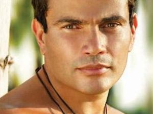 عمرو دياب يتصدر قائمة أغنى نجوم الغناء العرب بثروة قدرت بحوالي 41 مليون دولار 