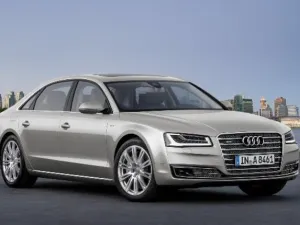 أودي A8