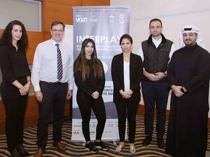 شارك مجموعة من موظفي البنك من مختلف الإدارات في محاكاة يطلق عليها اسم "ماجستير إدارة الأعمال المصغر في يوم واحد".