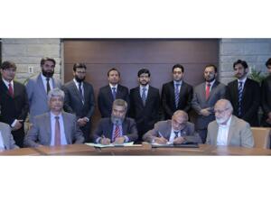 مسؤول المخاطر الأول، سيد طارق حسن، مسؤول المعلومات الأول، فايز الرحمن، الرئيسي التنفيذي لـ بينش ماتريكس (الموقع على الإتفاقية) عرفان فضلي، الرئيس التنفيذي/ الرئيس لـ بنك ميزان (الموقع على الإتفاقية)، عرفان صديقي ورئيس مجلس إدارة بينش ماتريكس كاماران شهزاد