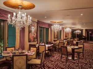 Award-winning restaurant 'Teatro'.