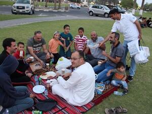 قام فريق عمل من فندق سيتي سنتر روتانا الدوحة، بتوزيع وجبات خلال موعد الإفطار على الصائمين.