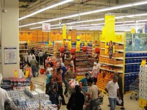 مستوردات الأردن السنوية من المواد الغذائية تصل إلى حوالي ملياري دينار أردني (مصدر الصورة: expatfamilyinamman.blogspot.com)